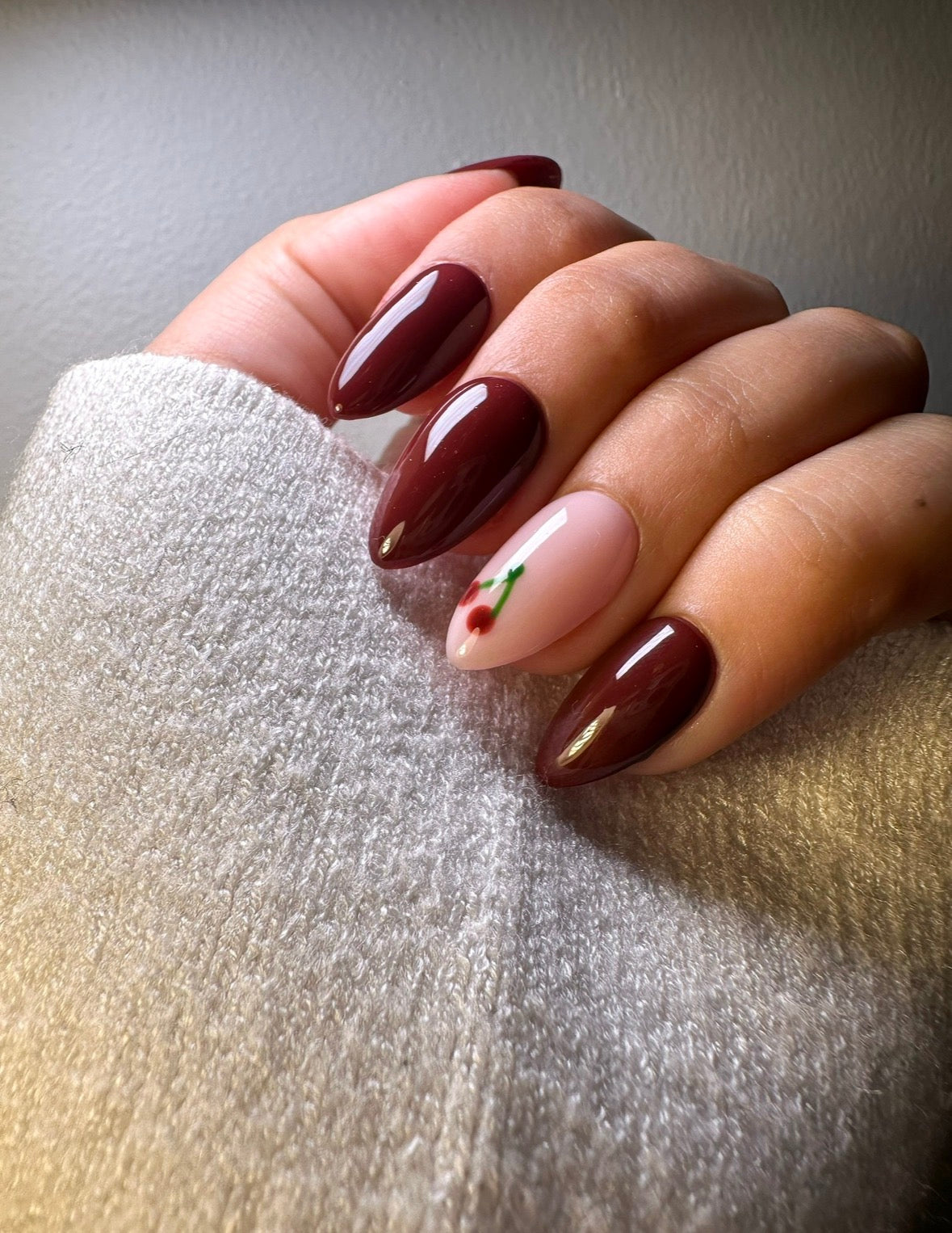 Press on nails